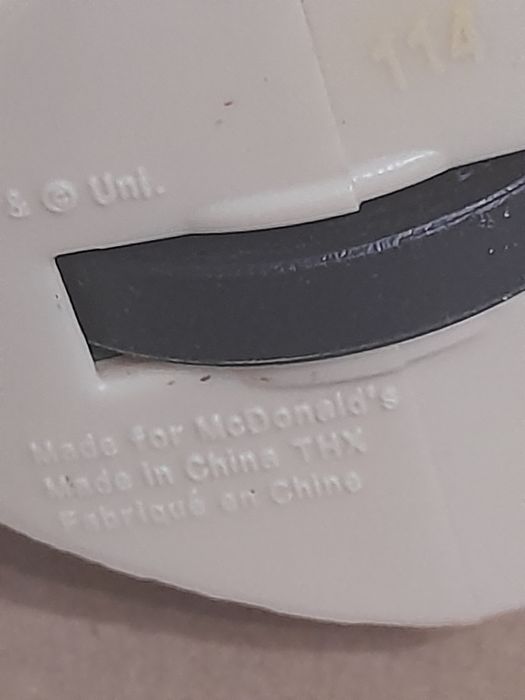 Boneco do McDonald's da animação "Pets"