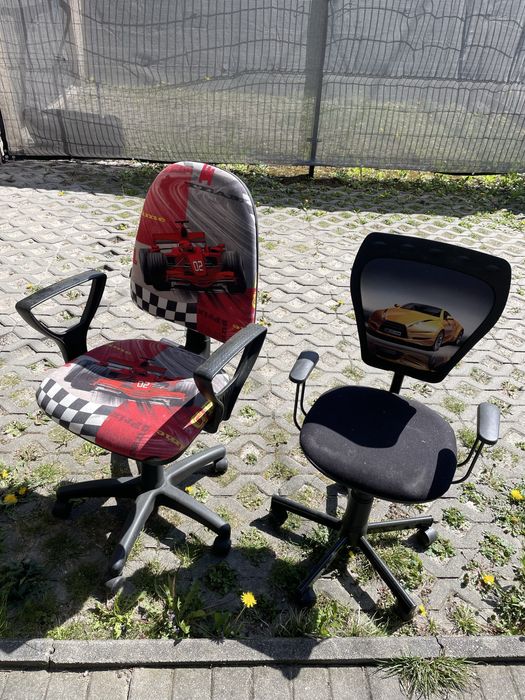 Dwa fotele,obrotowe,oddam za darmo