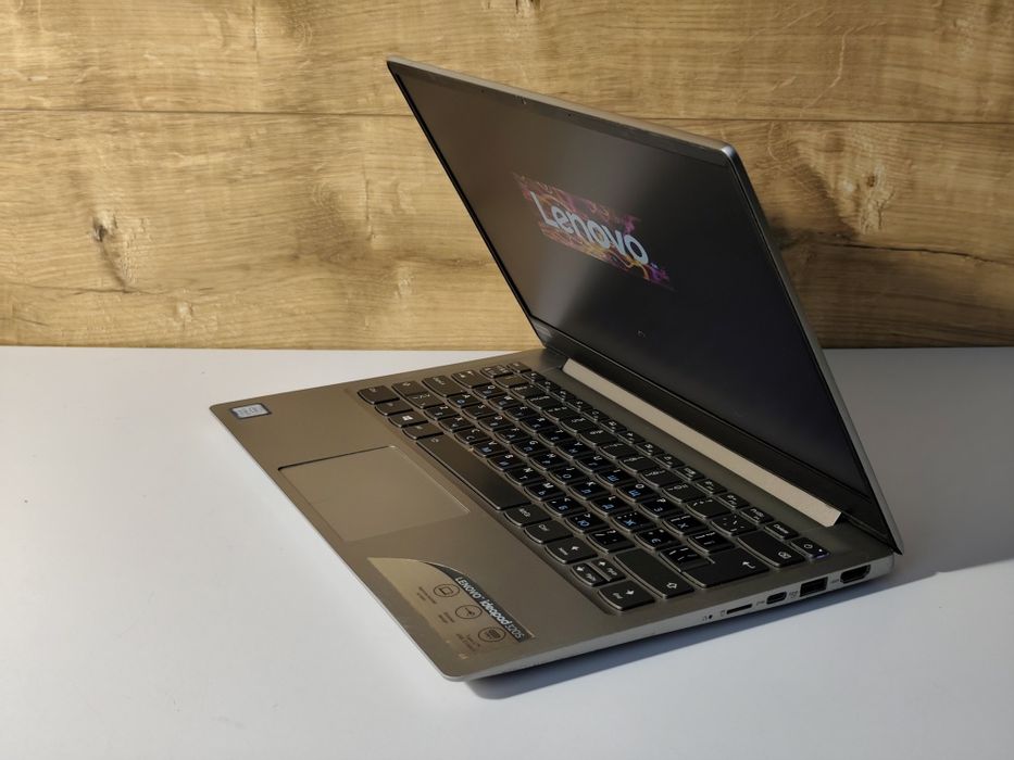 Компактний та потужний ноутбук Lenovo  13.3" FHD ips/i5-8/8  ОЗП/256 SSD