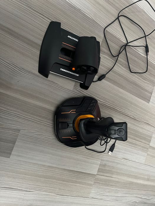 Джойстики для авіасимулятору Thrustmaster T16000m