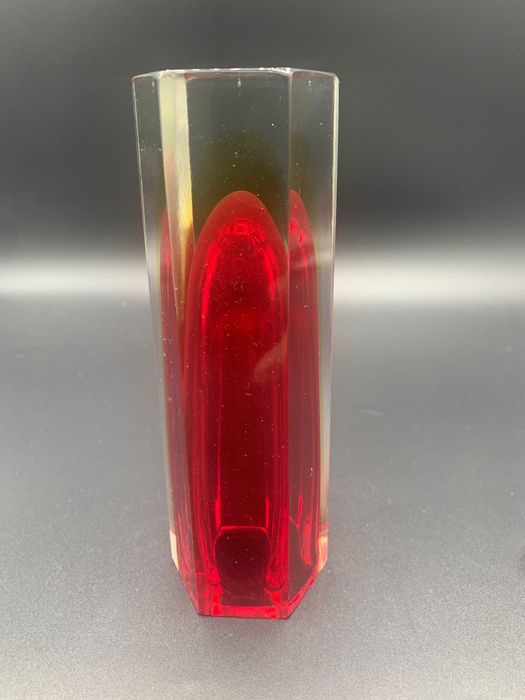 Wazon Murano Sommerso – Flavio Poli
Włochy, Murano, lata 60. XX w.