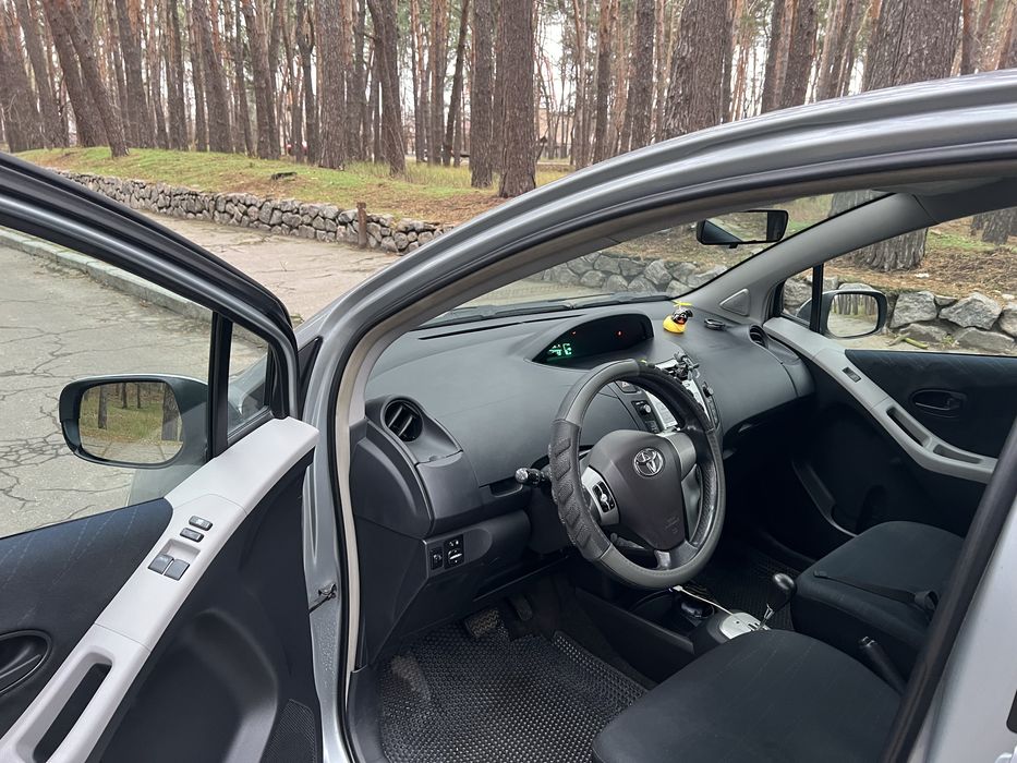 Тайота Ярис Автомат Торг Обмен Супер Слстояние