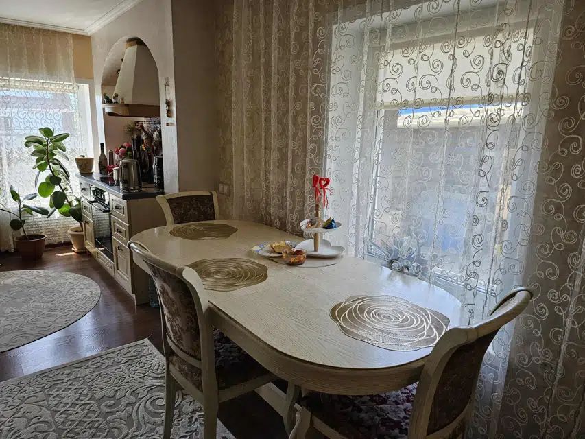 Продается красивый ухоженный дом