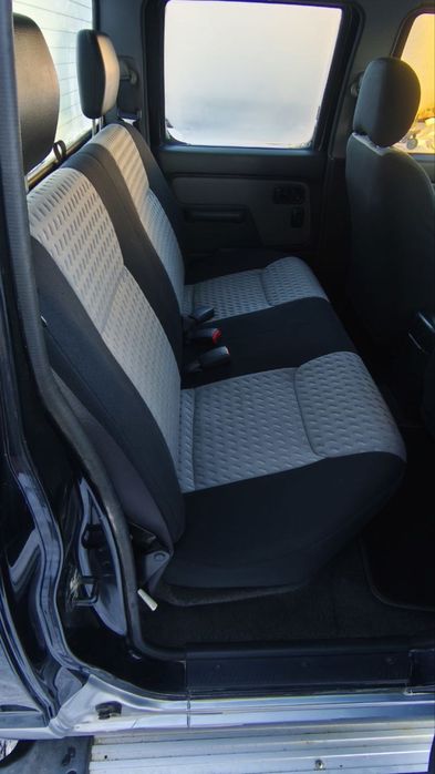 Nissan Navara 2004 рік 4x4 механіка 2.5 дизель