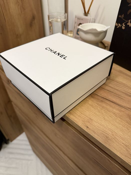 Коробка подарункова CHANEL