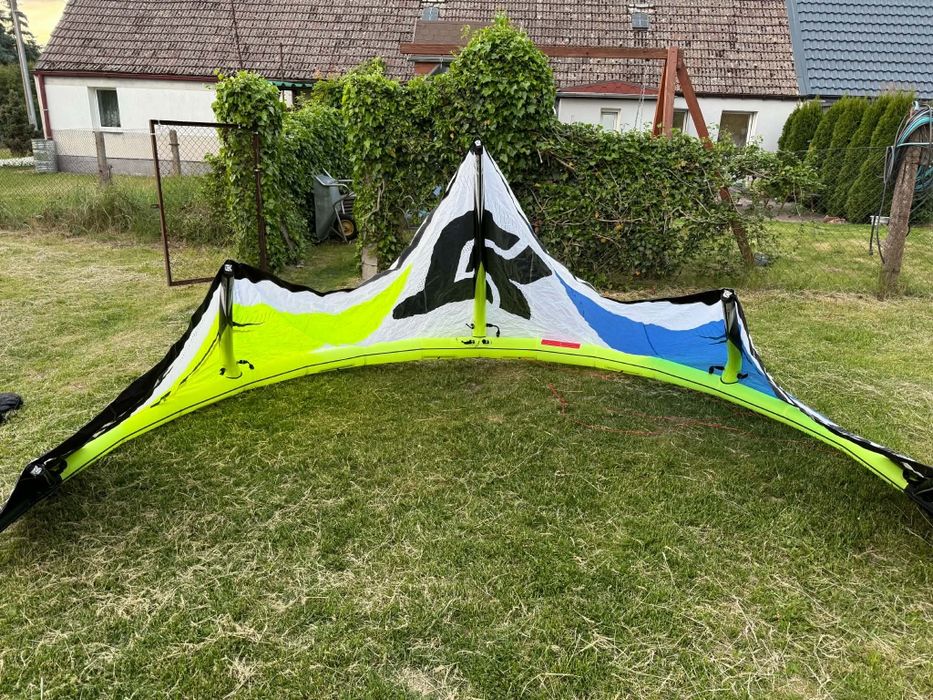 Latawiec do kitesurfingu