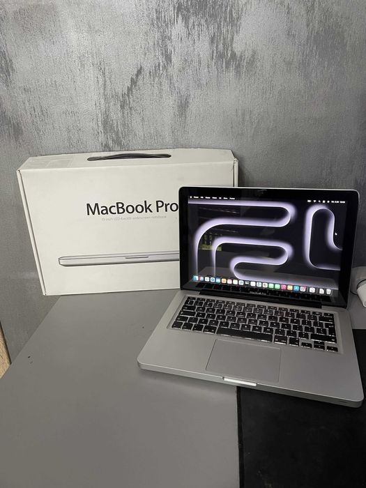 MacBook Pro kompletny z pudełkiem / 500GB SSD / 8GB Ram + oryginalny zasilacz / macOS Ventura