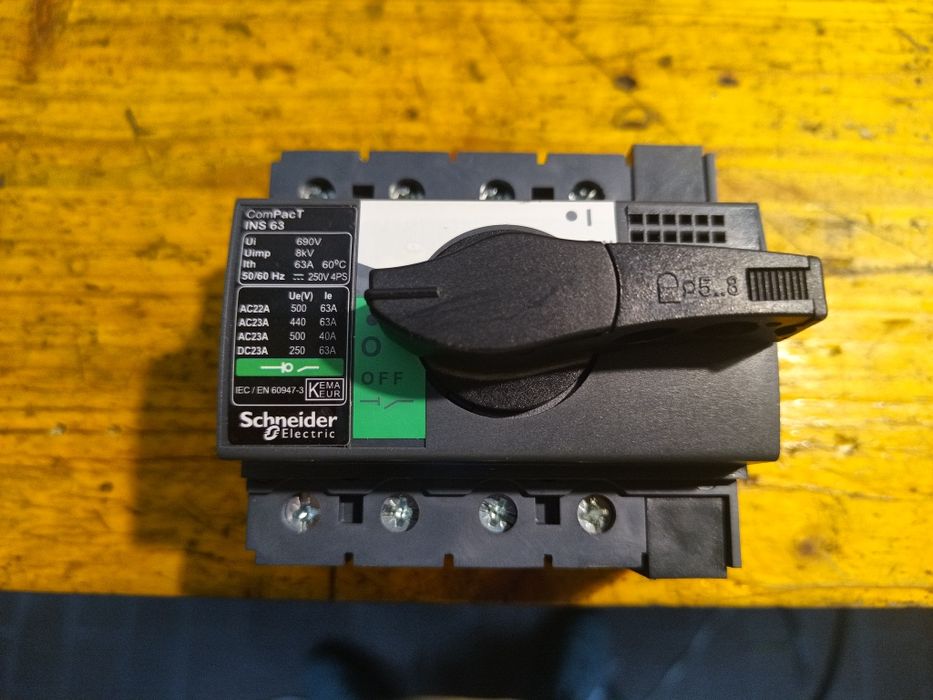 Interruptor/corte geral /disjuntor /schneider