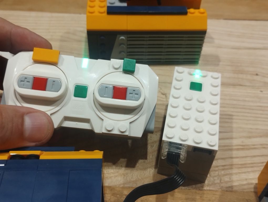 LEGO pojemnik na baterie nr bb0892c01 Secemin OLX.pl