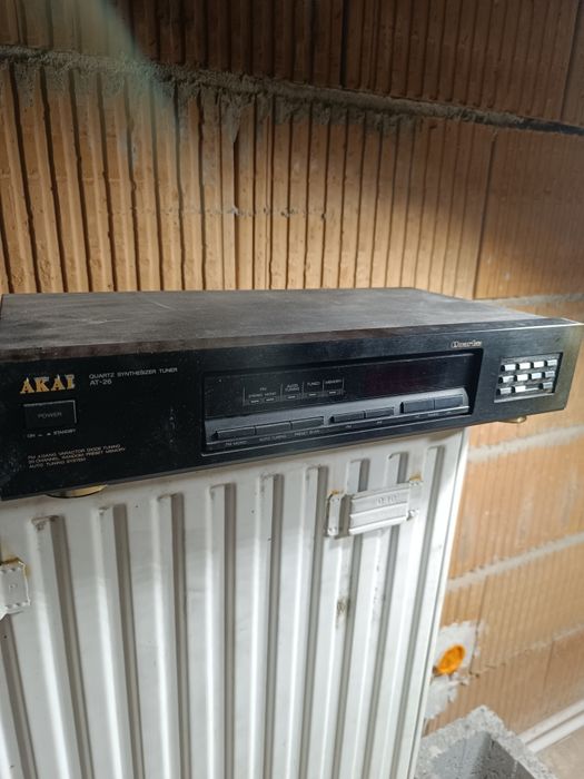 Tuner radiowy Akai AT-26