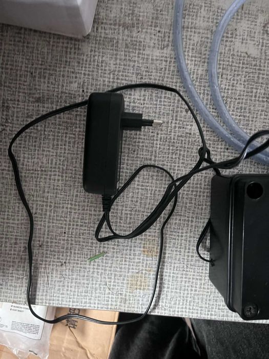 Sprzedam podajnik oleju