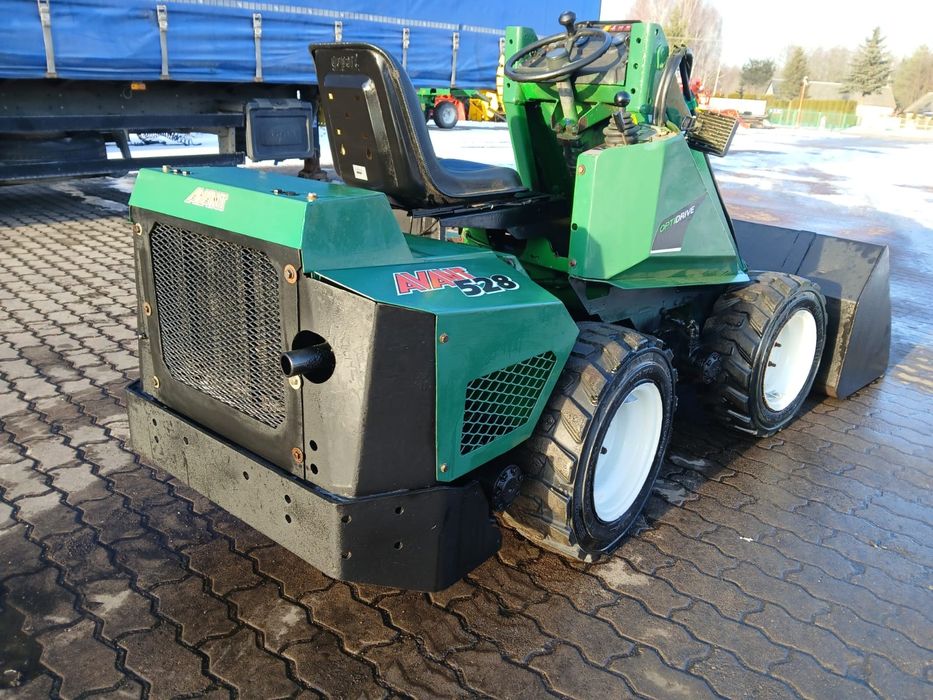 Miniładowarka Avant 528 .Diesel Kubota, Super stan