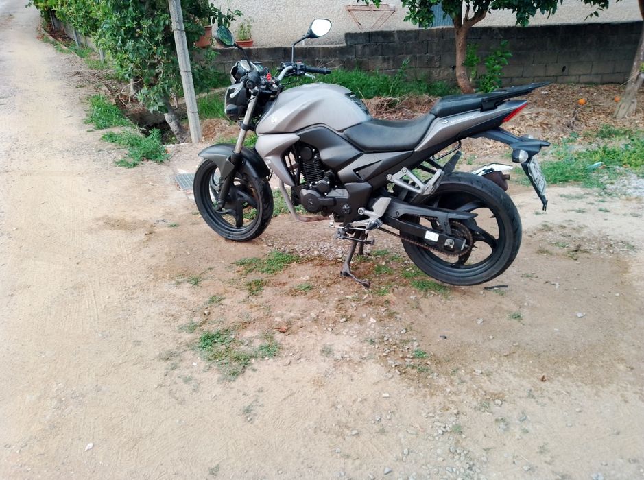 Sym olf 125. Ano 2014