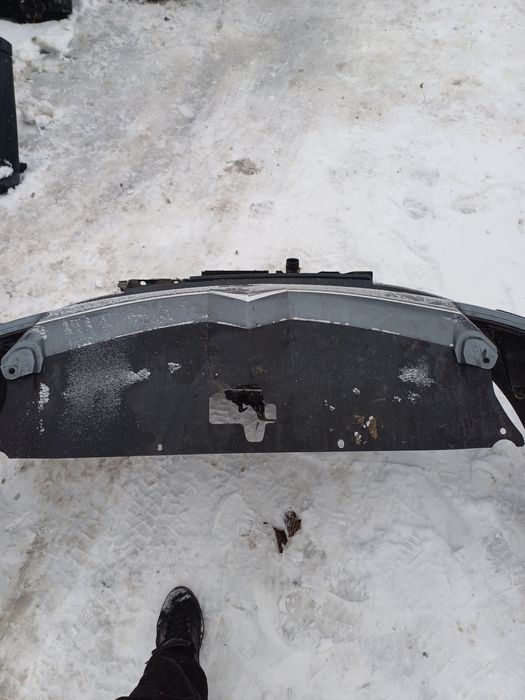 Citroen C4 ресталінг 08-11r передній бампер бампера в доброму стані