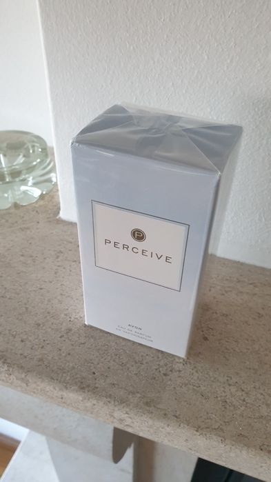 Eau de parfum "Perceive"- Avon
