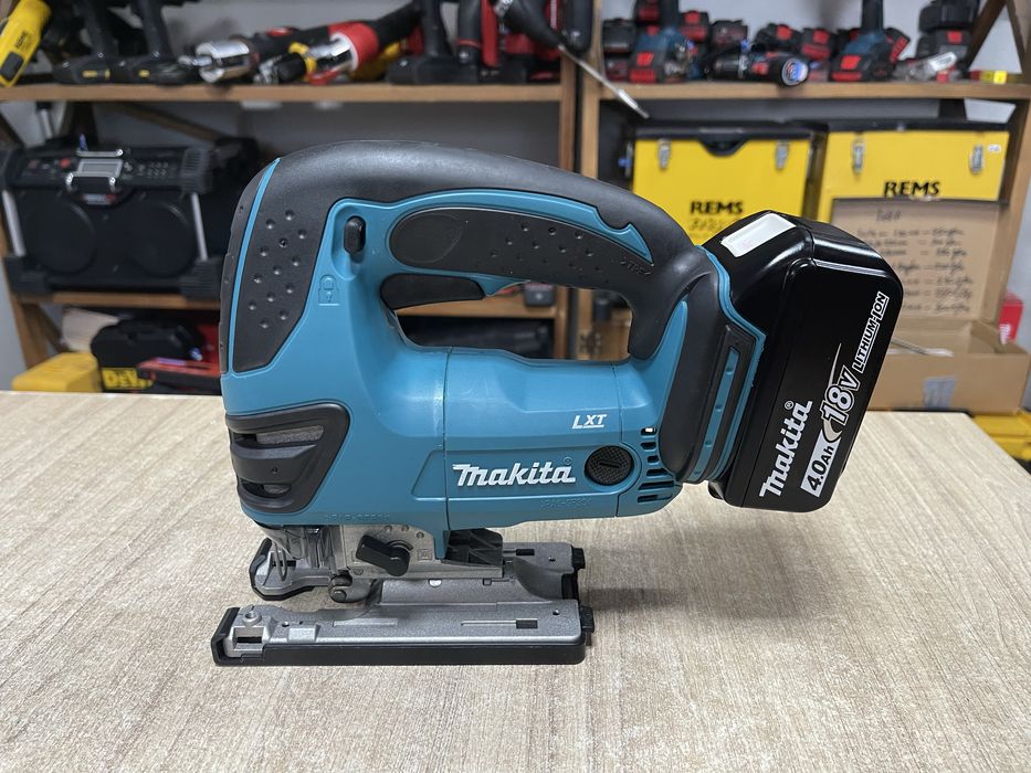 Makita DJV180 + BL1840 / акумуляторний лобзик Макіта