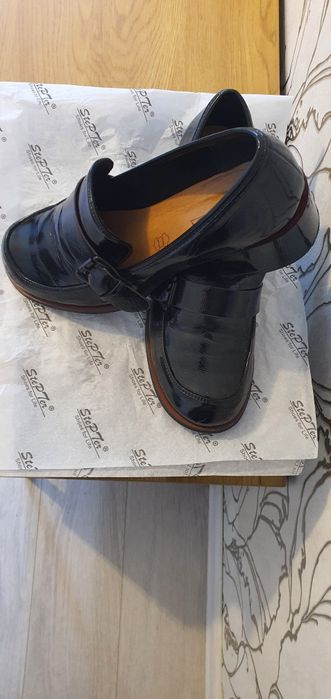 Продаются стильные женские туфли Sandway