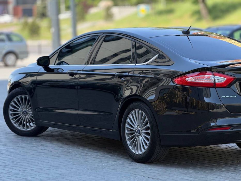 Ford Fusion в супер состоянии!