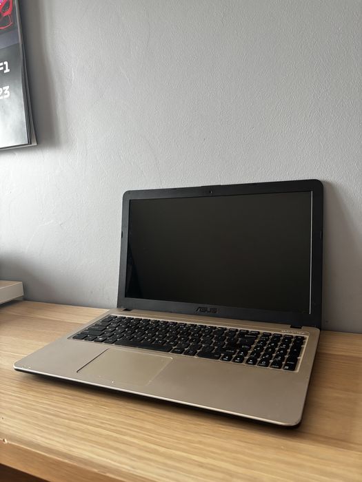 Laptop ASUS A540L