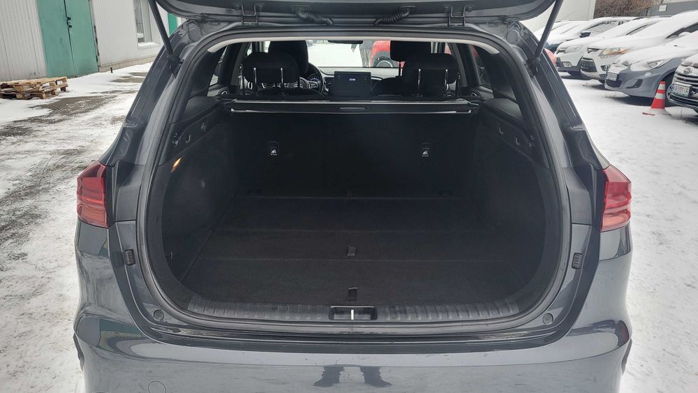 Авто Kia Ceed 1.6