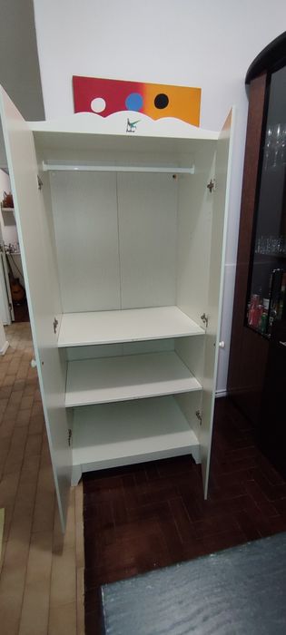 Roupeiro criança IKEA
