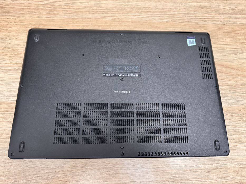 15.6”FHD IPS Dell Latitude 5590 i5-8350/8-16/256