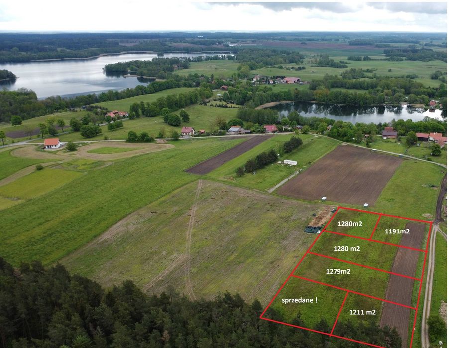DZIAŁKI z pozwoleniem na budowę   MAZURY  w okolicy 3 jezior.