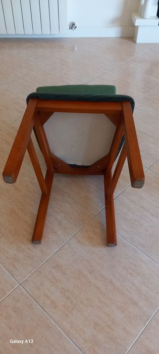 Mesa de jantar com tampo de vidro temperado duplo e 6 cadeiras em made
