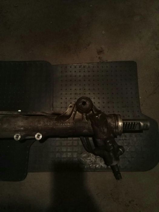 Рулевая рейка Toyota land cruiser 200 Lx 570