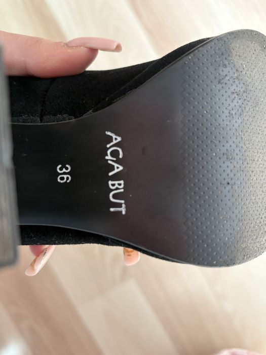 Туфлі на підборах замшові