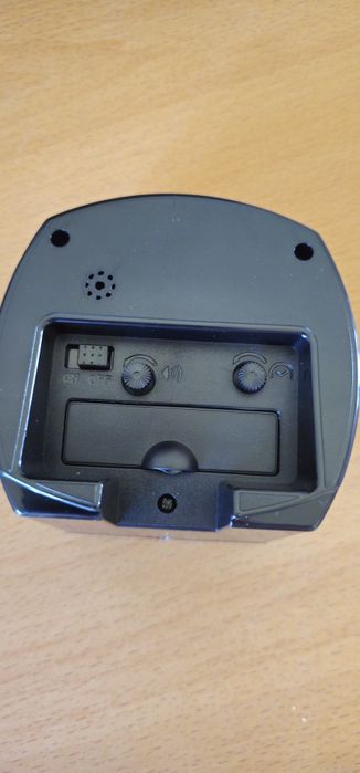 zegarek analogowy budzik
