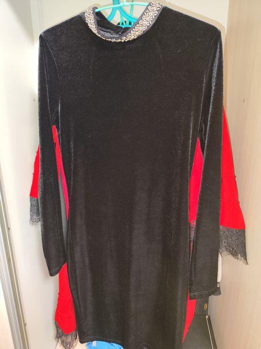 Платье м с л нарядное