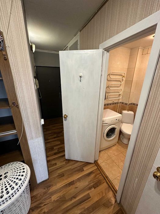 Квартира – Київ, 3-й мікрорайон Північно-Броварського масиву, Дарницький масив - Більше