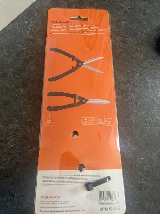 Fiskars Hedge Shear – nowe nożyce do żywopłotu. Solidne, ostre ostrza