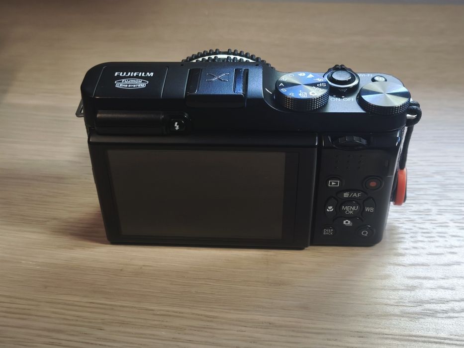 XM1  Fujifilm - Máquina Fotográfica