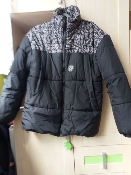 Kurtka zimowa,krótka -młodzieżowa