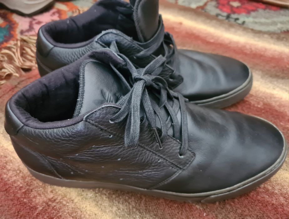 Кроссовки ADIDAS  42 размер