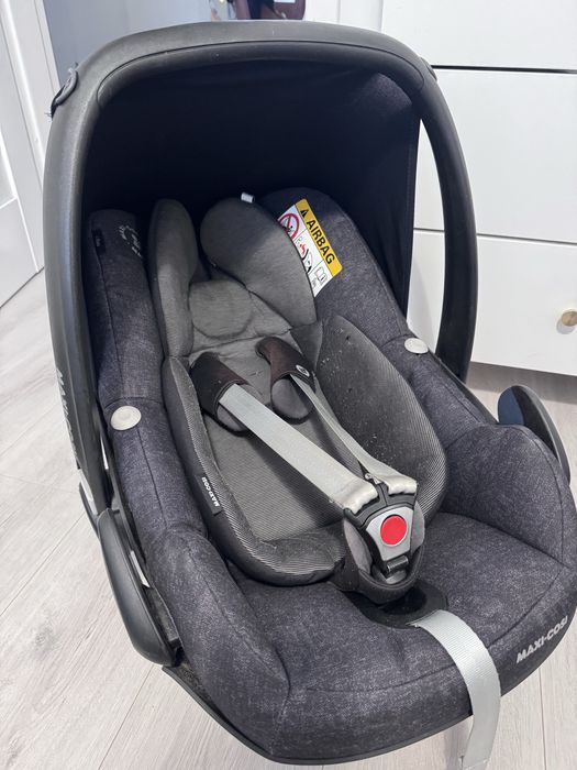 Maxi Cosi Pebble Pro i-Size Fotelik samochodowy 0-13 kg z baza