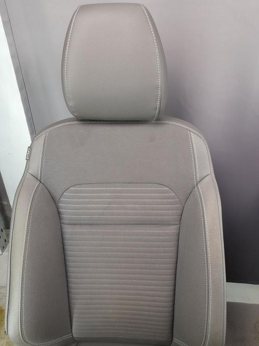 Conjunto de bancos FORD Kuga II (DM2)