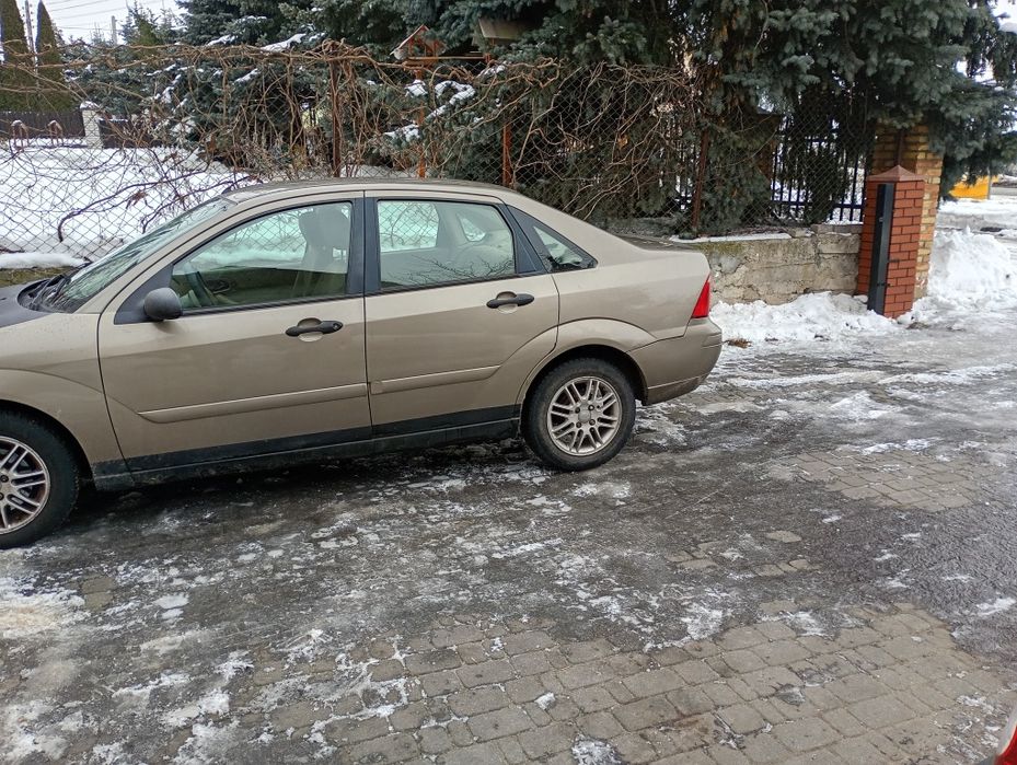 Ford.      Focus