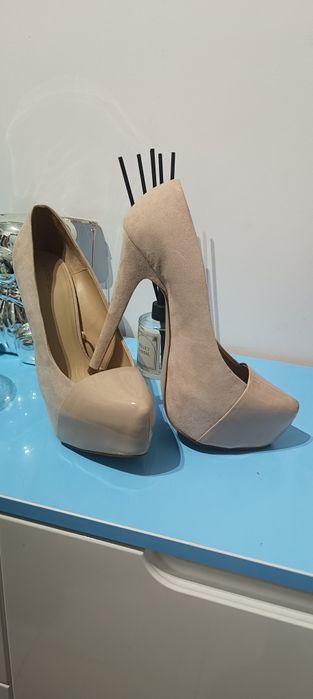 Szpilki czółenka Zara Basic