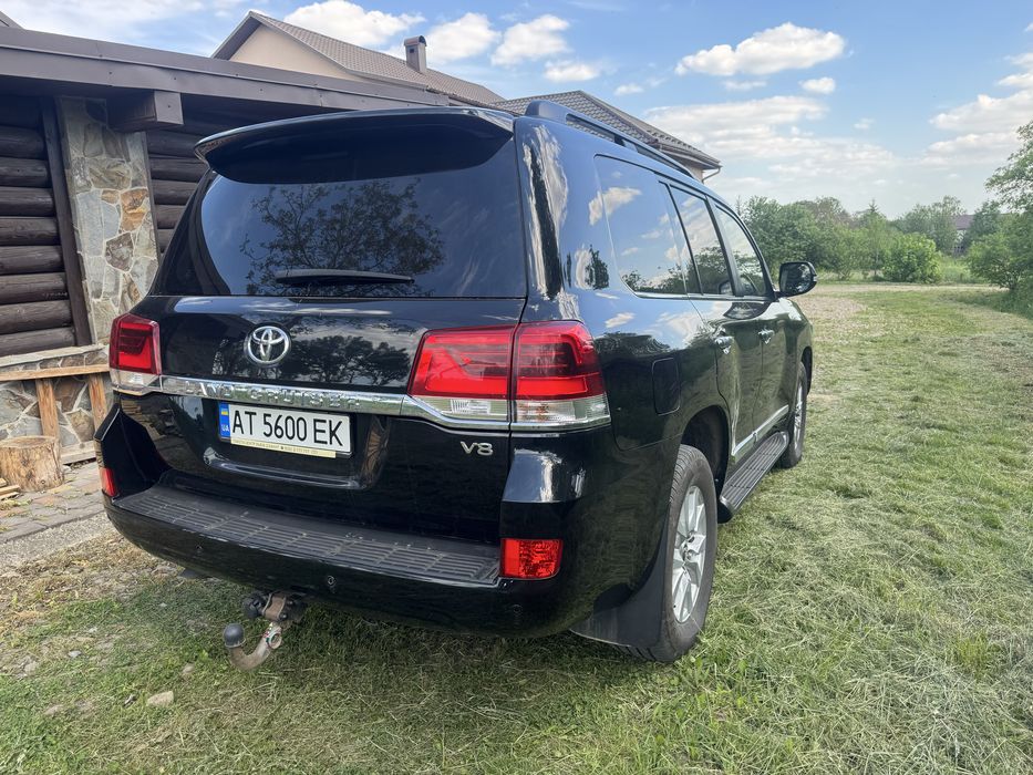 Продам TOYOTA LAND CRUISER 200! Перший власник