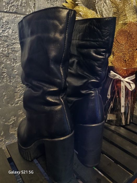 Продам сапоги на підборах