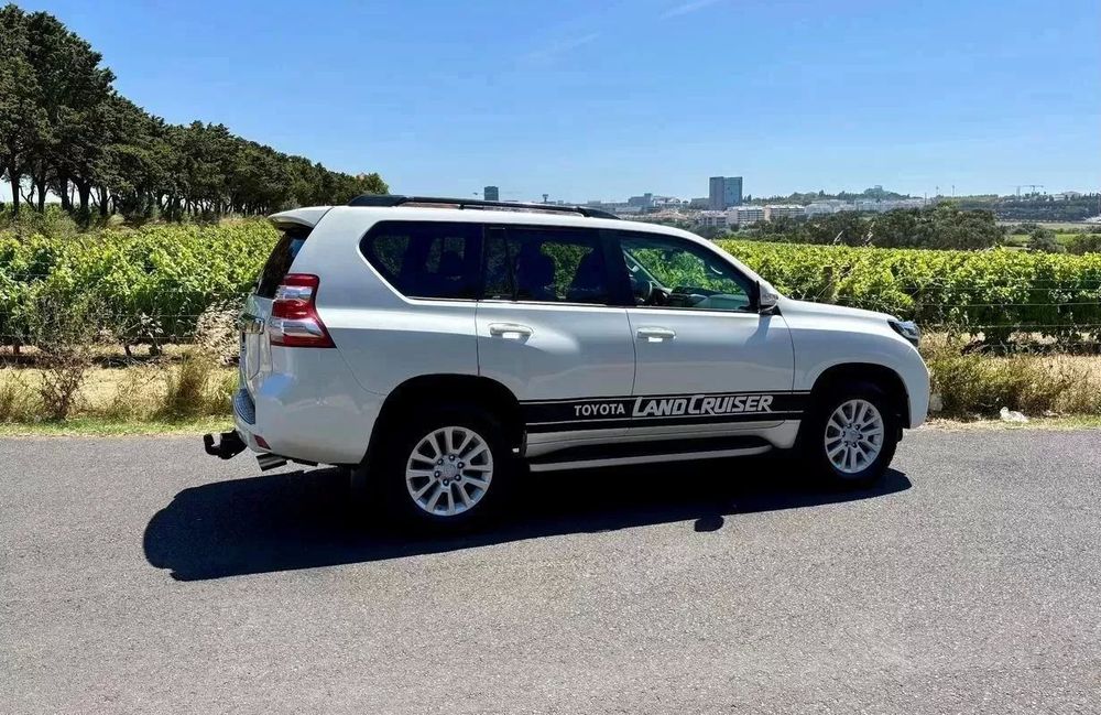 Toyota Land Cruiser 2.8 D-4D Auto Executive