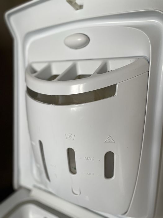 Вертикальна (стиральна ) пральна машина ariston самовивоз Дніпро бу