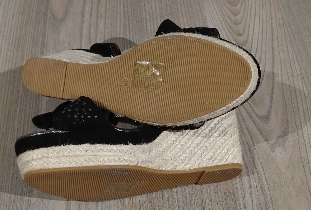 Czarne espadryle na koturnie r. 38