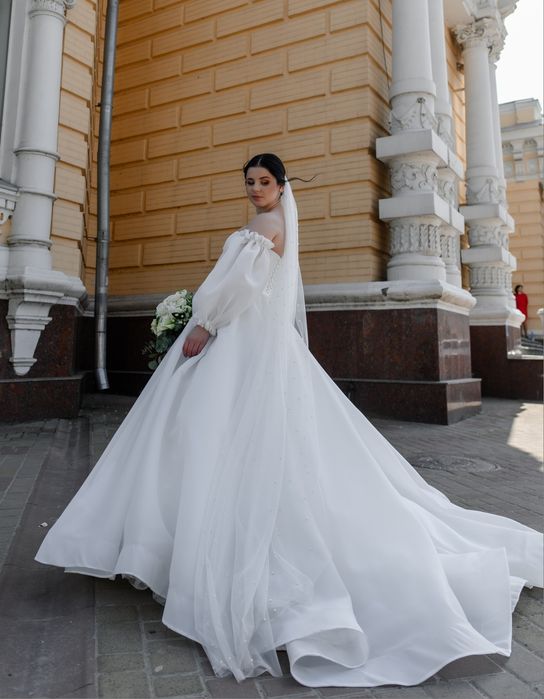 Весільна сукня в ідеальному стані/ не вінчана