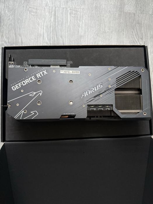 Nvidia RTX 3070 ti Gigabyte aorus master