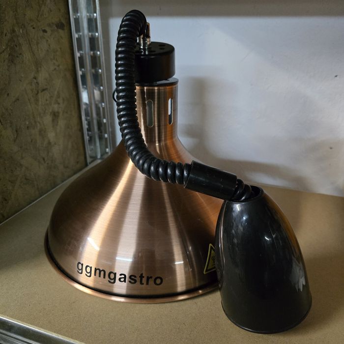 Wisząca lampa grzewcza do potraw