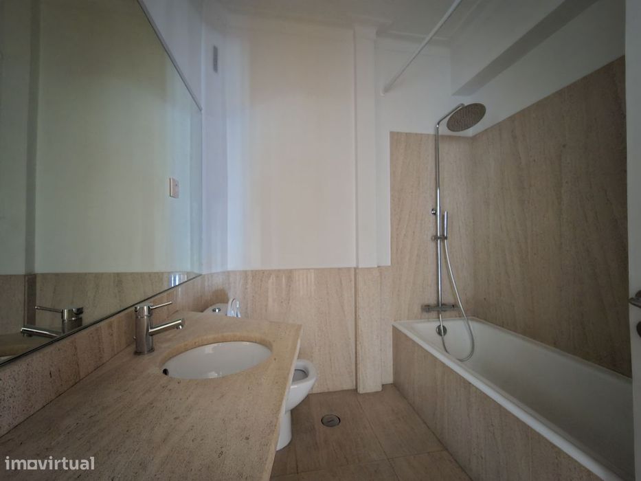 Apartamento para Arrendamento | Rua do Taxa, Braga
